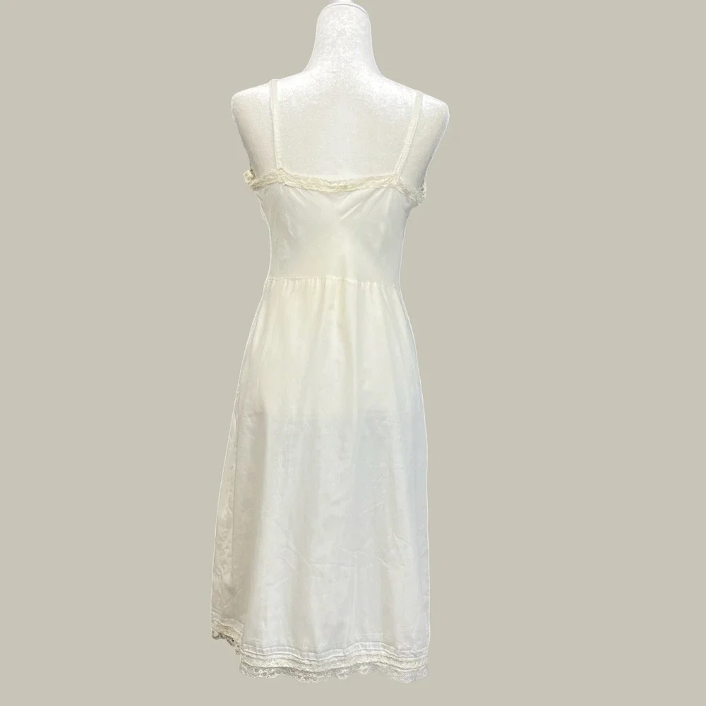 Vtg 1950s Ivory Full Slip Womens XS Lace Trim Bias Cut Pin Up Babydoll Lingerie